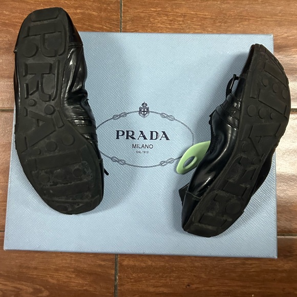 π₯PRADA 35 Black Scrunch Ballet Flats
Size: EU 35 (Approx. US 5) style # 3E 4360 - Picture 15 of 15